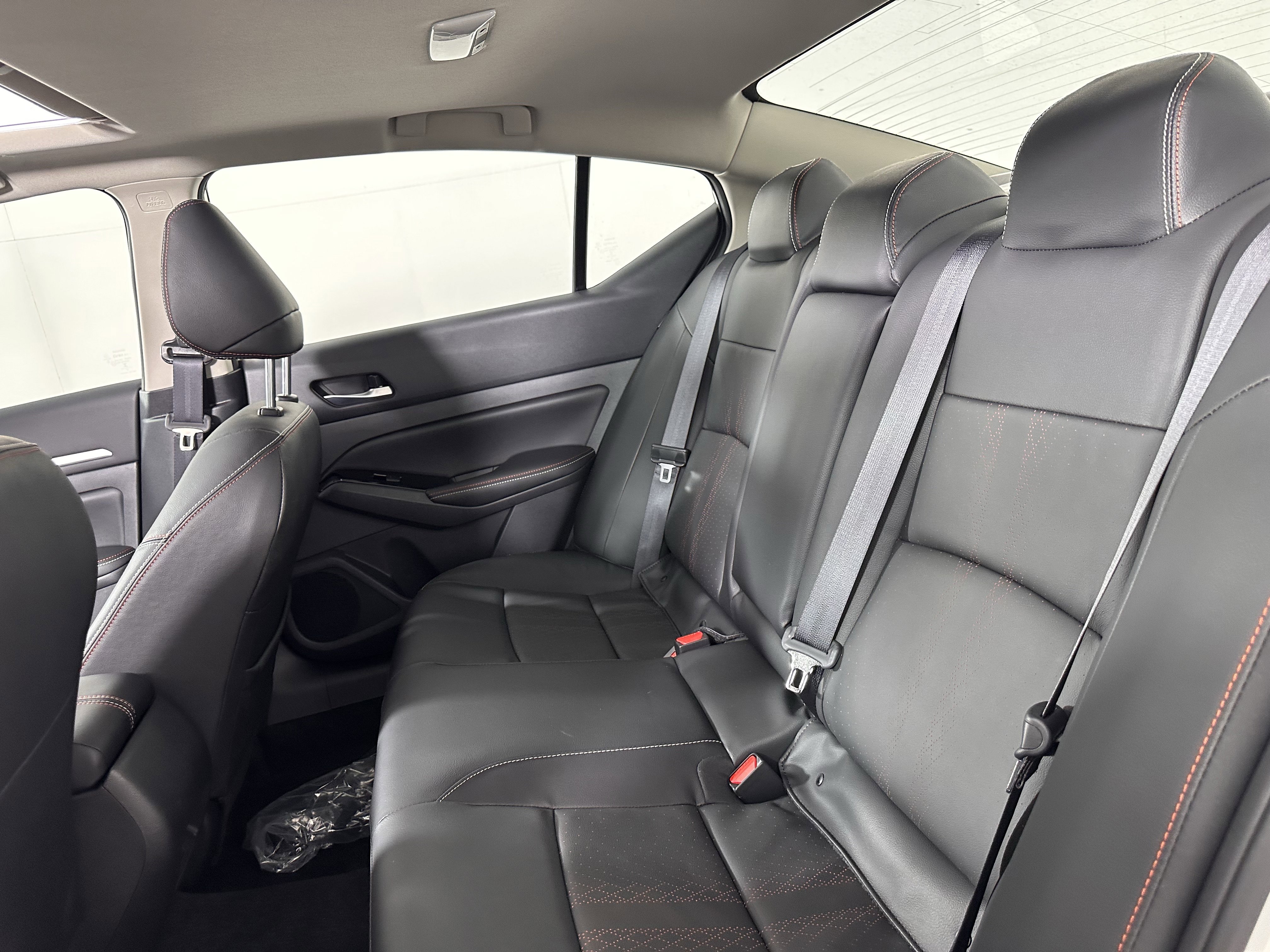 New 2025 Nissan Altima 2.5 SR w/ SR Premium Package image 11