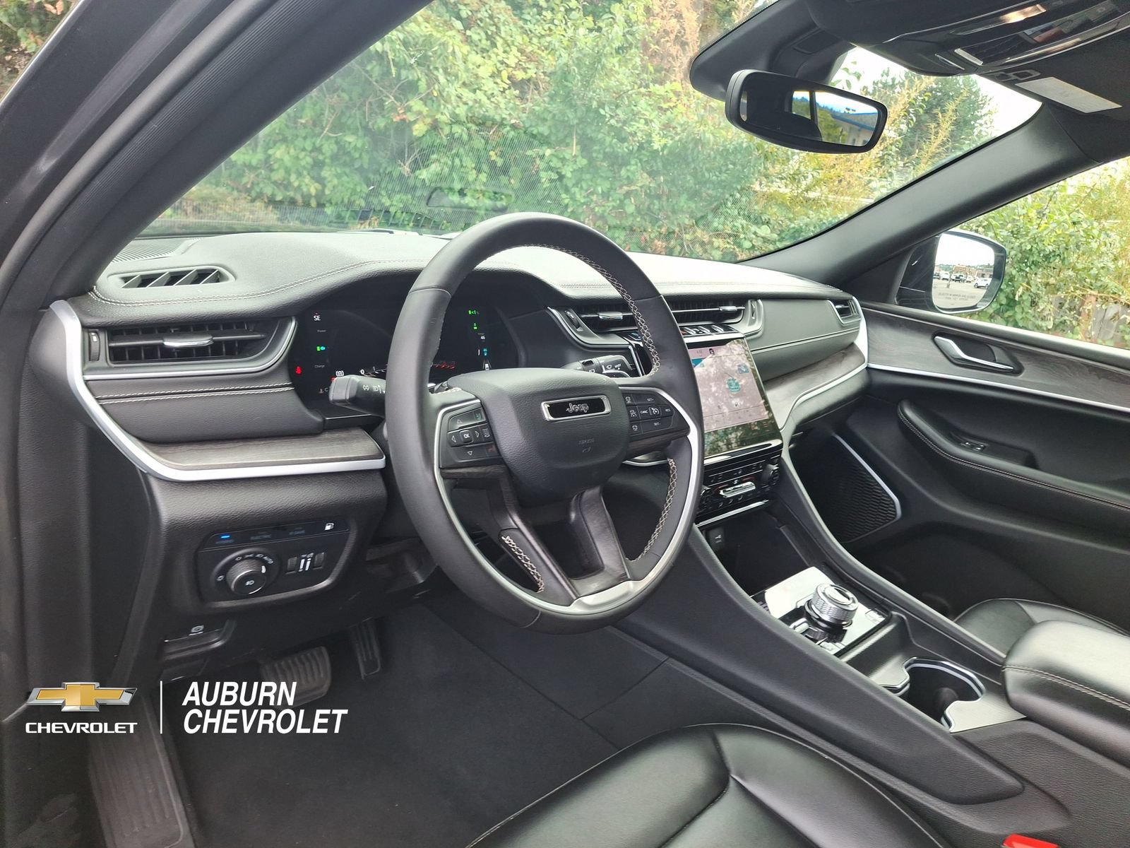 Used 2024 Jeep Grand Cherokee Limited 4xe AWD/4WD image 16