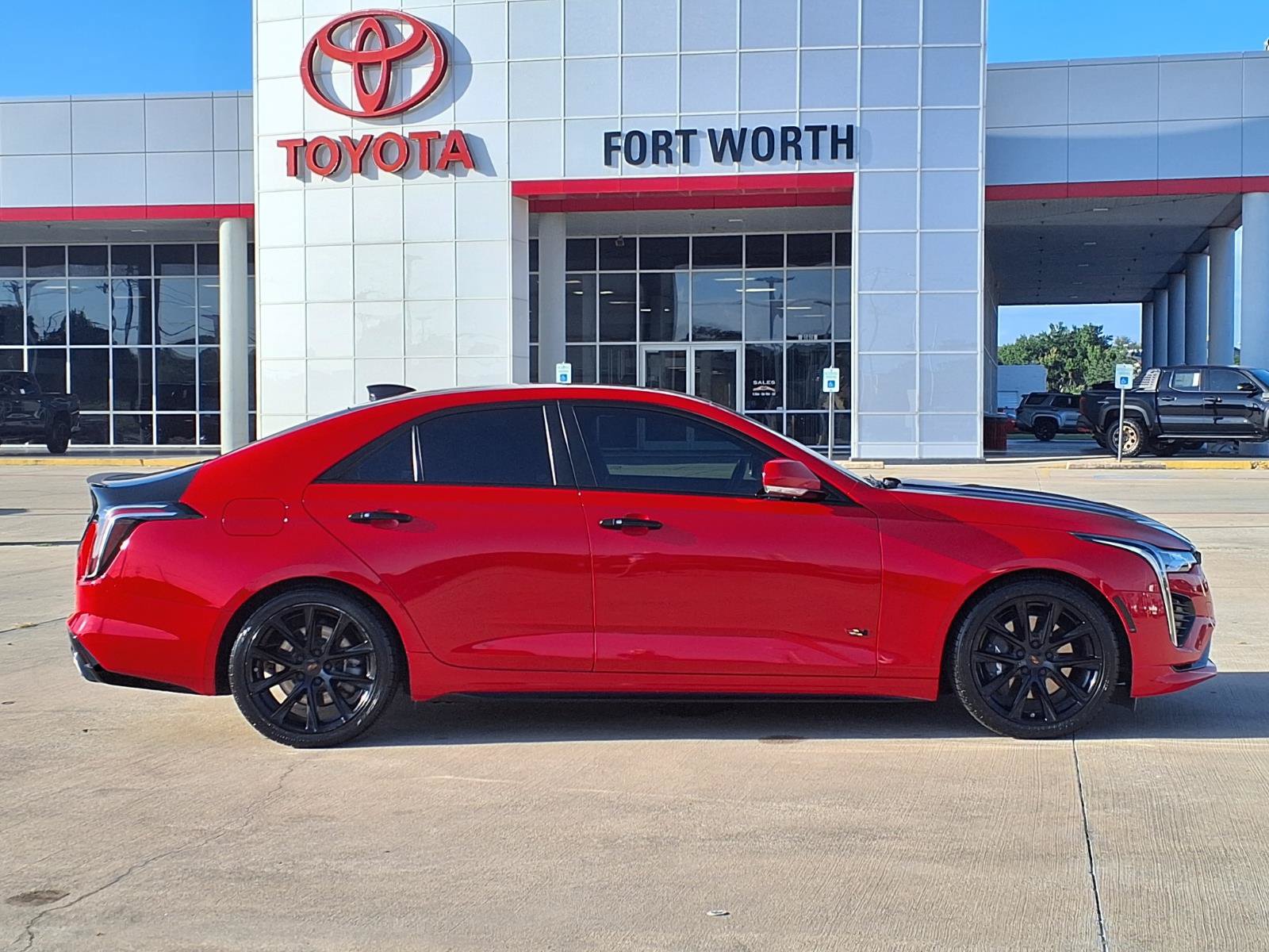 Used 2020 Cadillac CT4 V w/ Climate Package RWD image 10