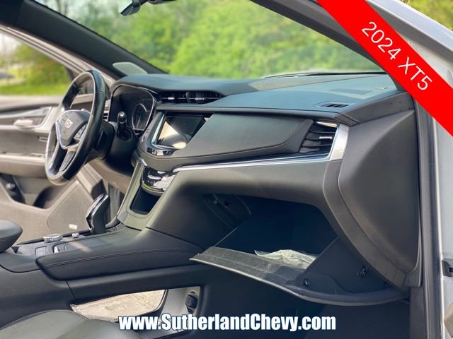 Used 2024 Cadillac XT5 Premium Luxury image 22