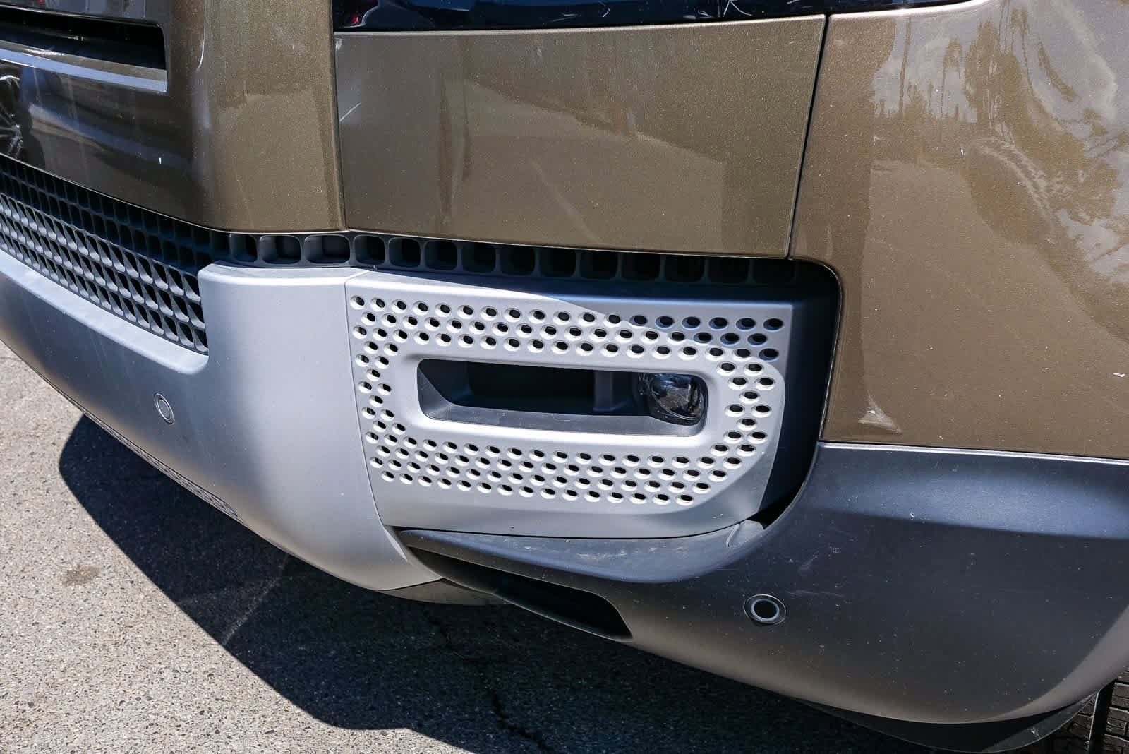 Used 2024 Land Rover Defender 130 S image 3