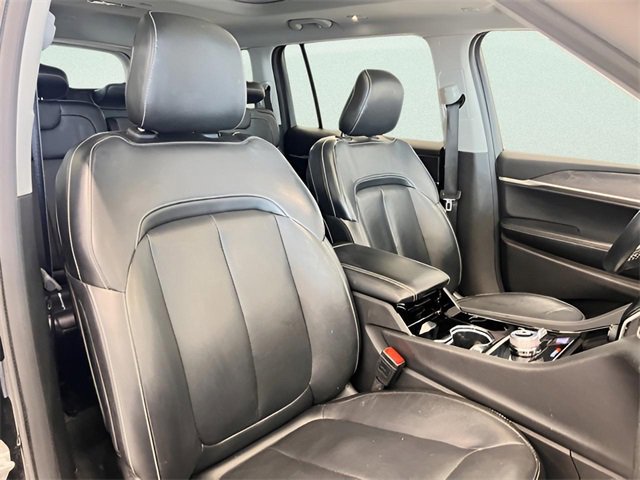 Used 2021 Jeep Grand Cherokee L Limited w/ MOPAR Finishing Package image 12