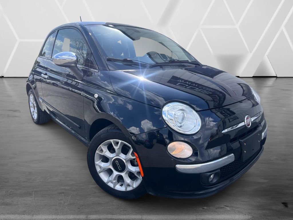 Used 2017 FIAT 500 Lounge image 2