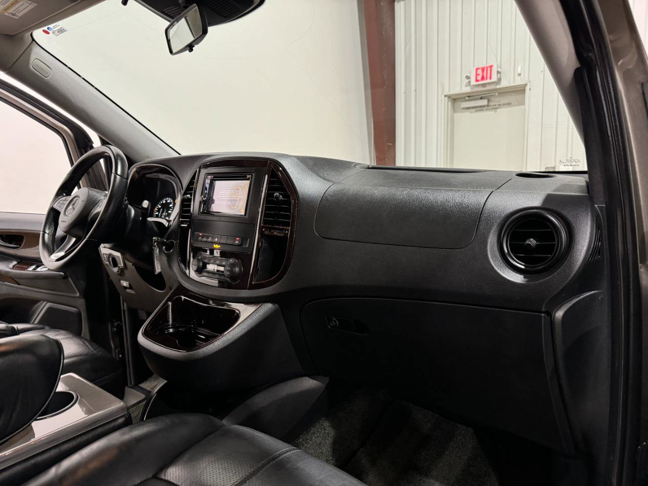 Used 2016 Mercedes-Benz Metris Passenger image 10