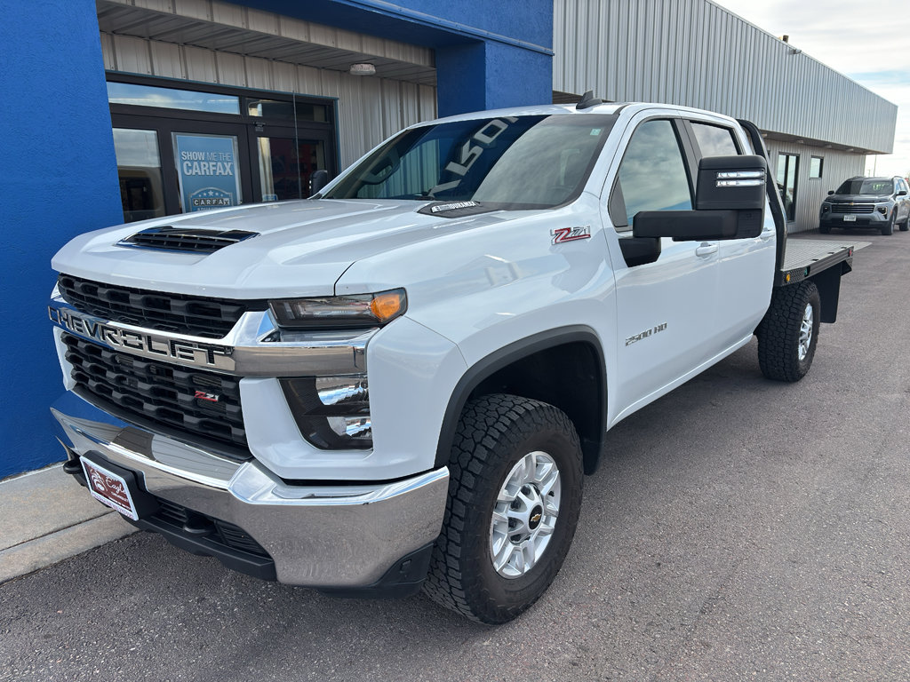 Used 2023 Chevrolet Silverado 2500 LT image 2