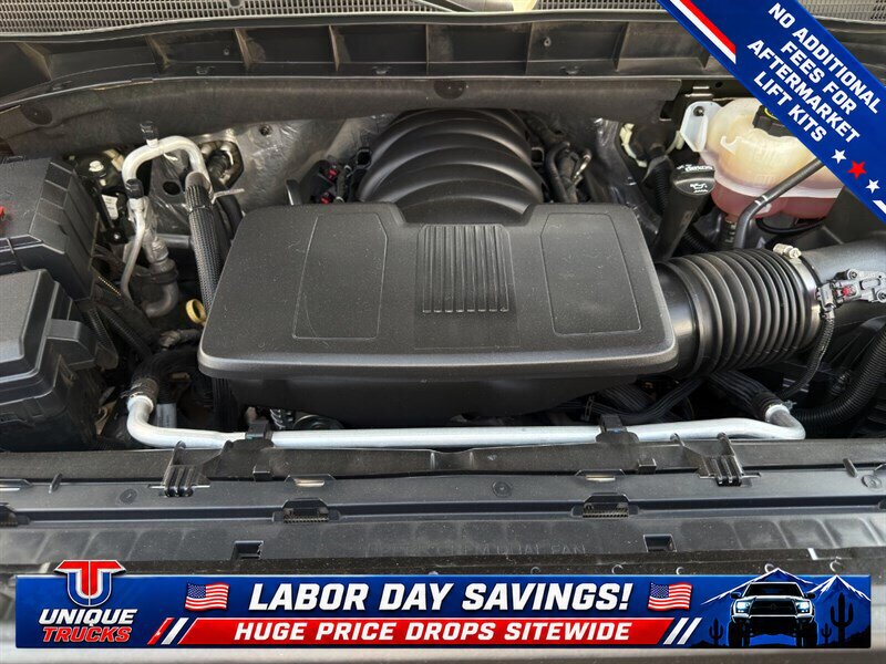 Used 2021 GMC Sierra 1500 4x4 Crew Cab w/ Sierra Value Package image 12