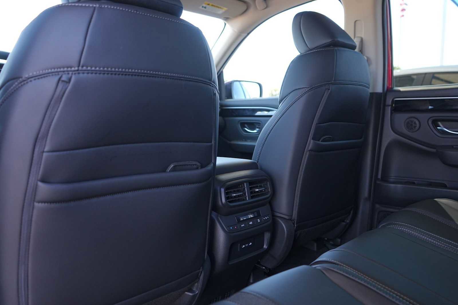 Certified 2025 Honda Pilot EX-L image 13