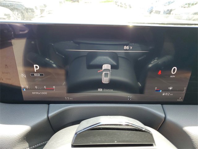 New 2025 Nissan Armada SL w/ Captain's Chari Seat Package image 9