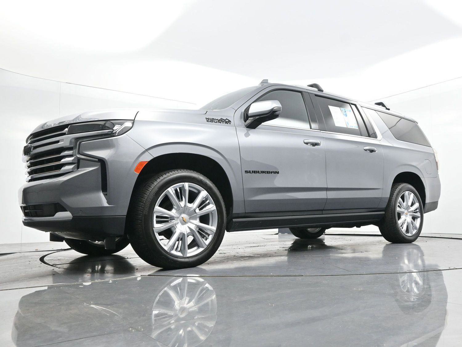 Used 2022 Chevrolet Suburban High Country image 54