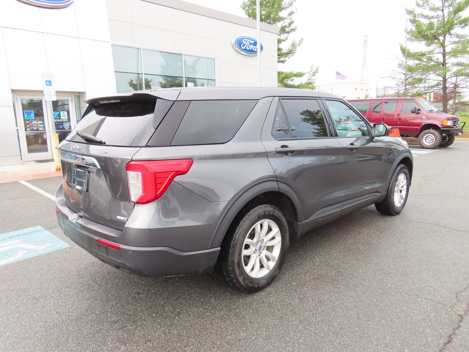 Used 2020 Ford Explorer 4WD image 5