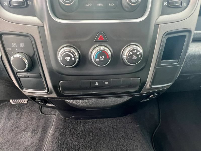 Used 2014 RAM 1500 ST w/ SXT Appearance Group AWD/4WD image 30