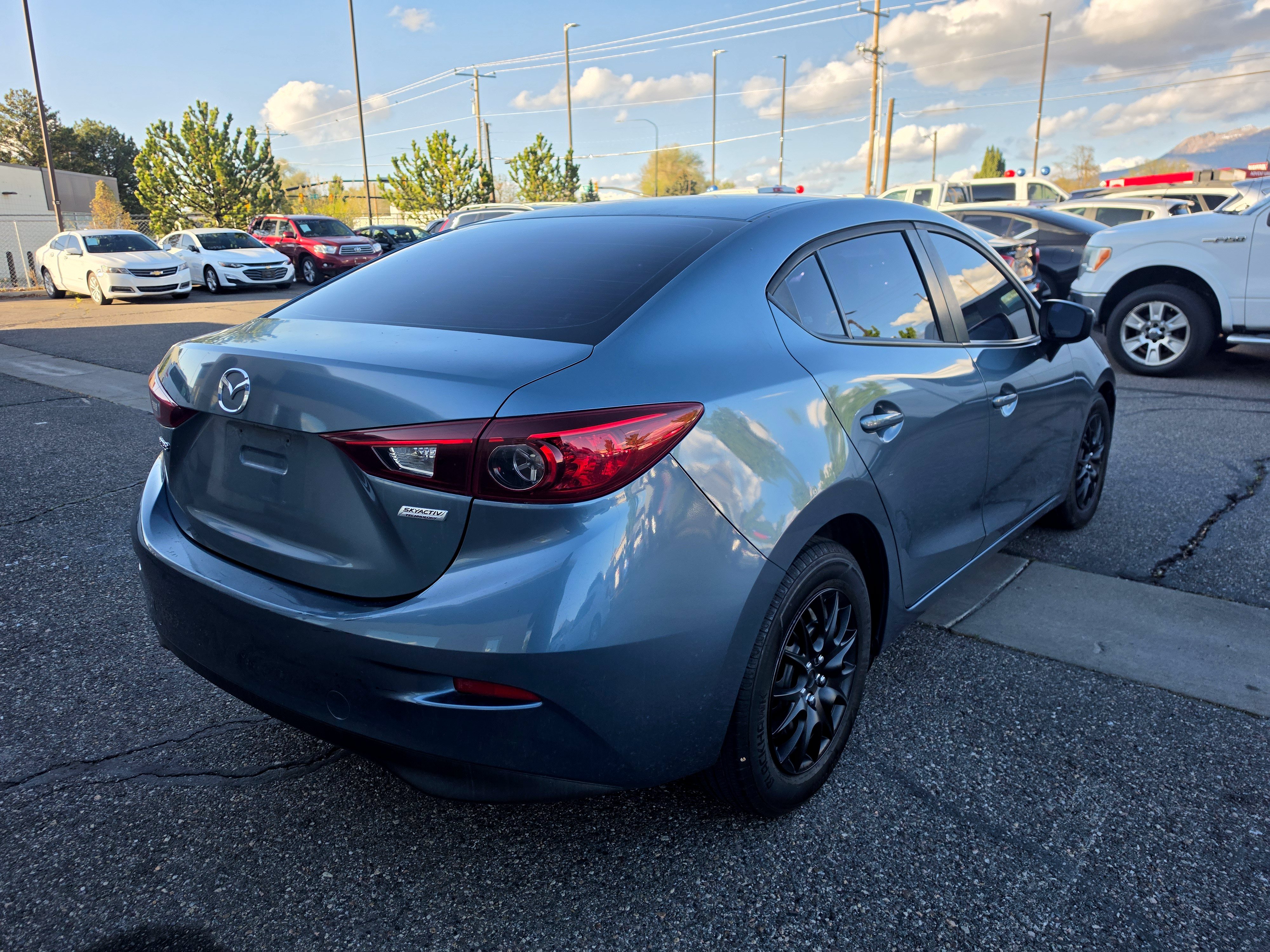 Used 2015 MAZDA MAZDA3 i Sport FWD image 7