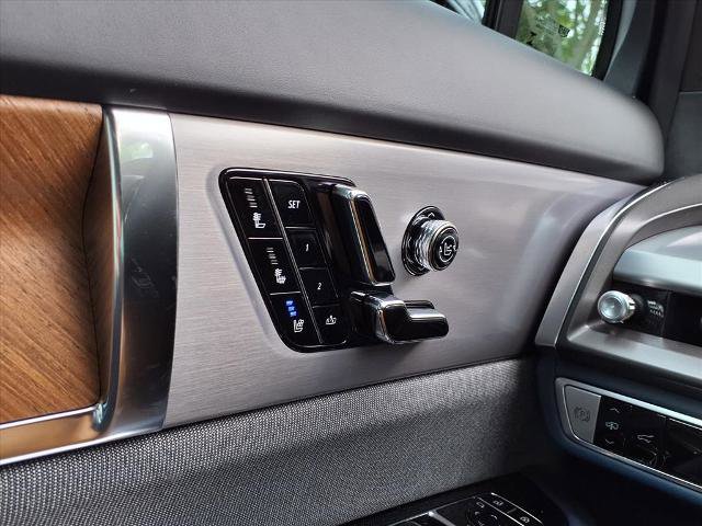 New 2026 Cadillac Vistiq Premium Luxury image 19