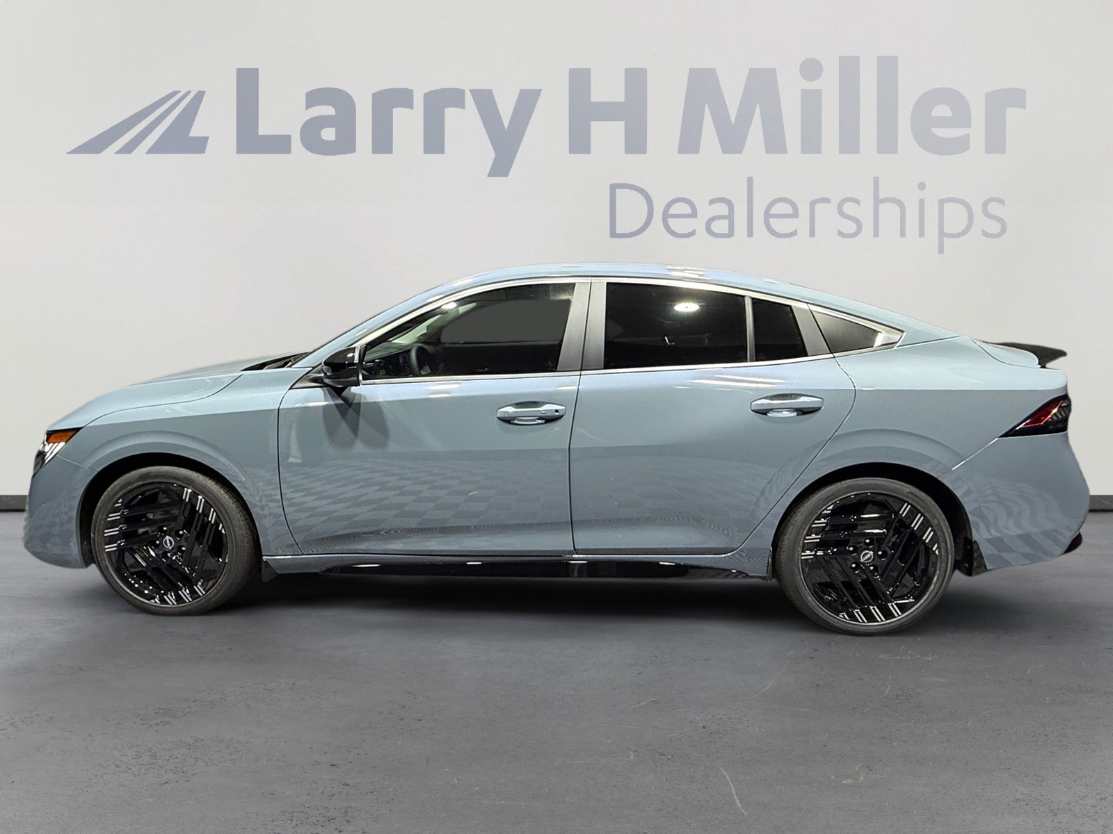 New 2026 Nissan Sentra SR w/ Floor Mat Package image 2