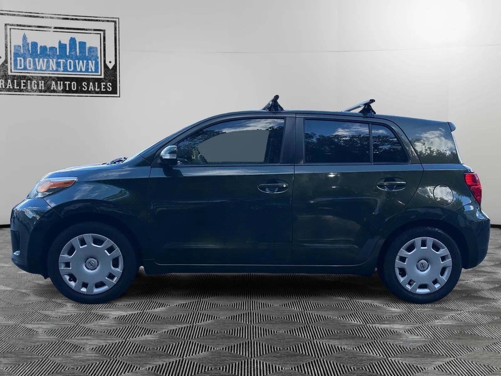 Used 2012 Scion xD image 9