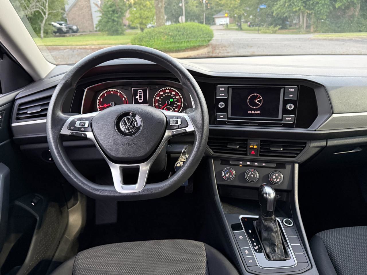 Used 2019 Volkswagen Jetta S w/ Driver Assistance Package FWD image 9
