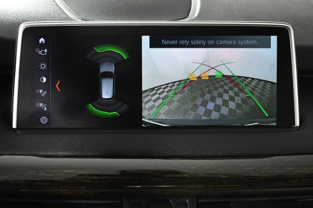 Used 2018 BMW X5 xDrive40e w/ Driving Assistance Package image 33