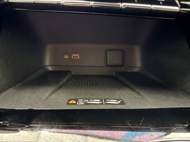 Used 2024 Chevrolet Traverse Z71 w/ LPO, Floor Liner Package image 39