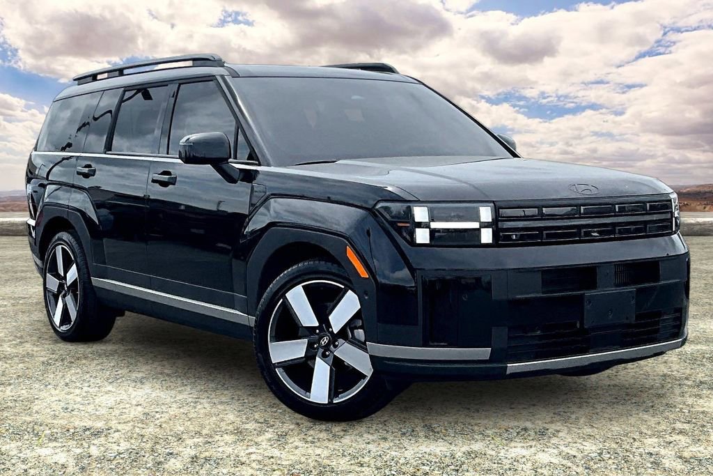 Used 2024 Hyundai Santa Fe Limited image 1