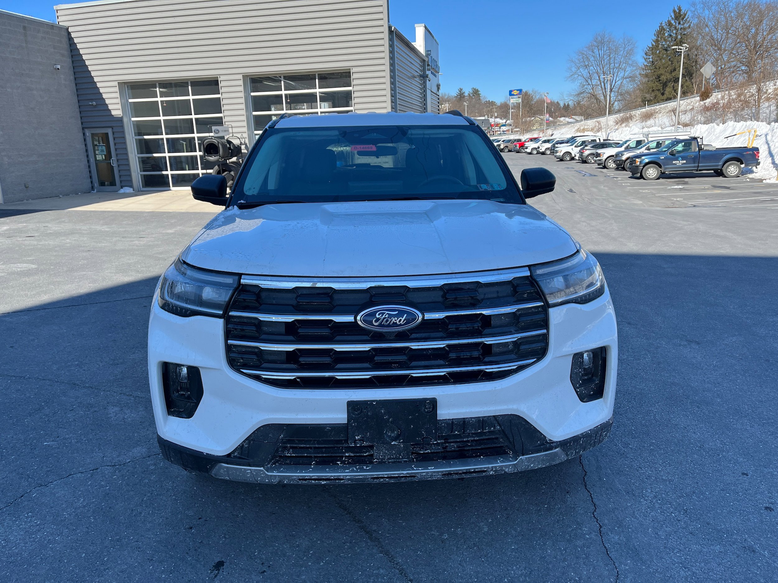 New 2026 Ford Explorer Active w/ Active Comfort Package image 2