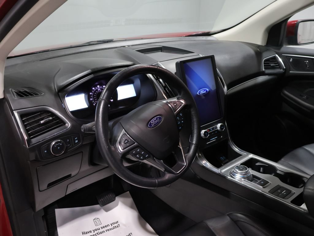 Used 2022 Ford Edge Titanium image 17