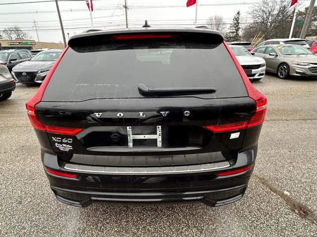 Used 2022 Volvo XC60 T8 R-Design w/ Advanced Package image 4