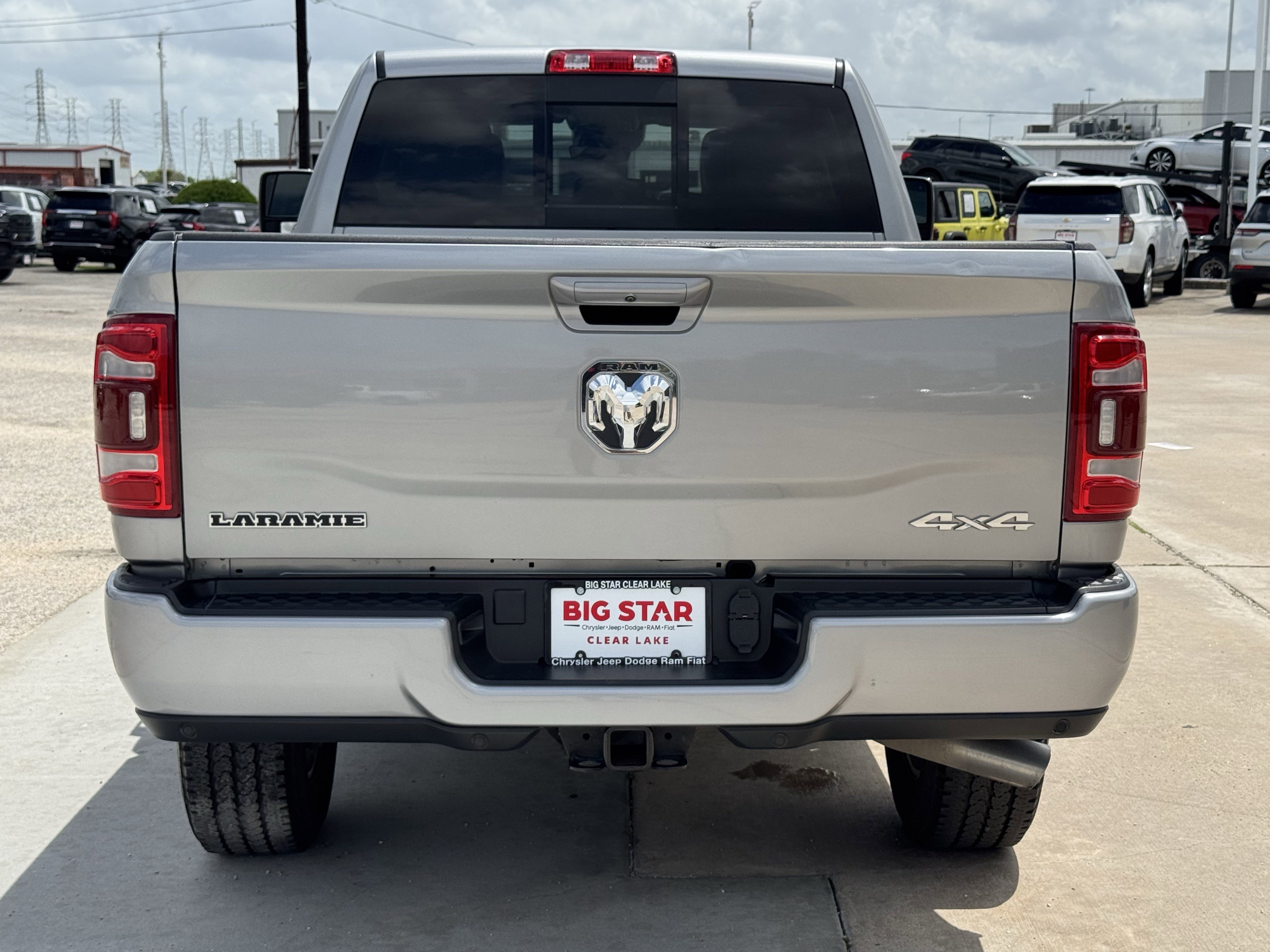 Used 2024 RAM 2500 Laramie w/ Safety Group image 9