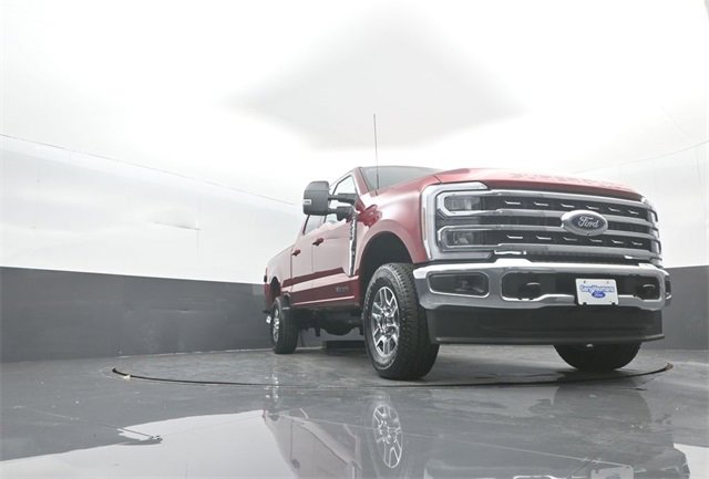 New 2026 Ford F250 Lariat w/ FX4 Off-Road Package image 30