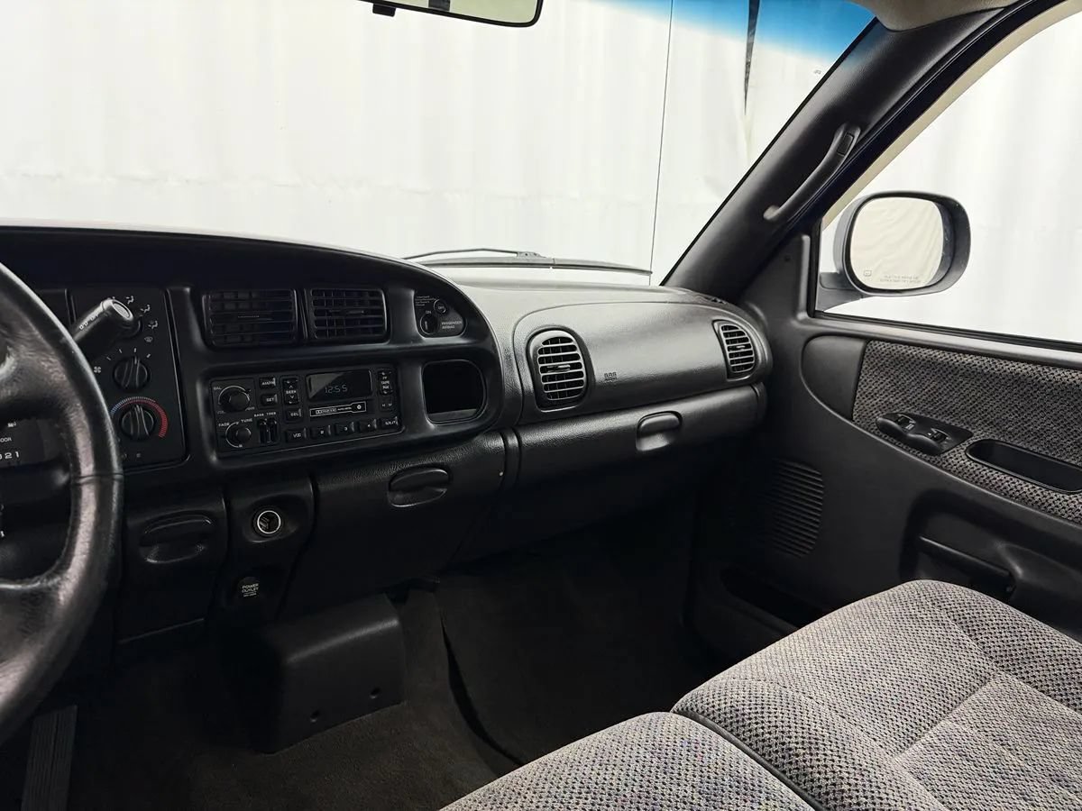 Used 1999 Dodge Ram 1500 Truck 2WD Regular Cab image 11