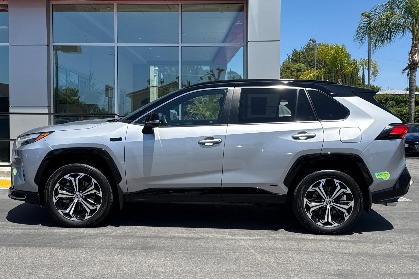 Certified 2023 Toyota RAV4 XSE w/ Weather Package AWD/4WD image 9