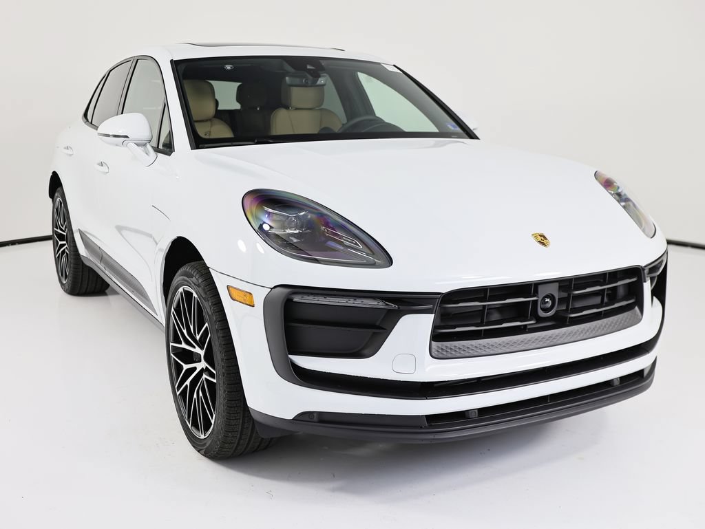 New 2026 Porsche Macan AWD/4WD image 9