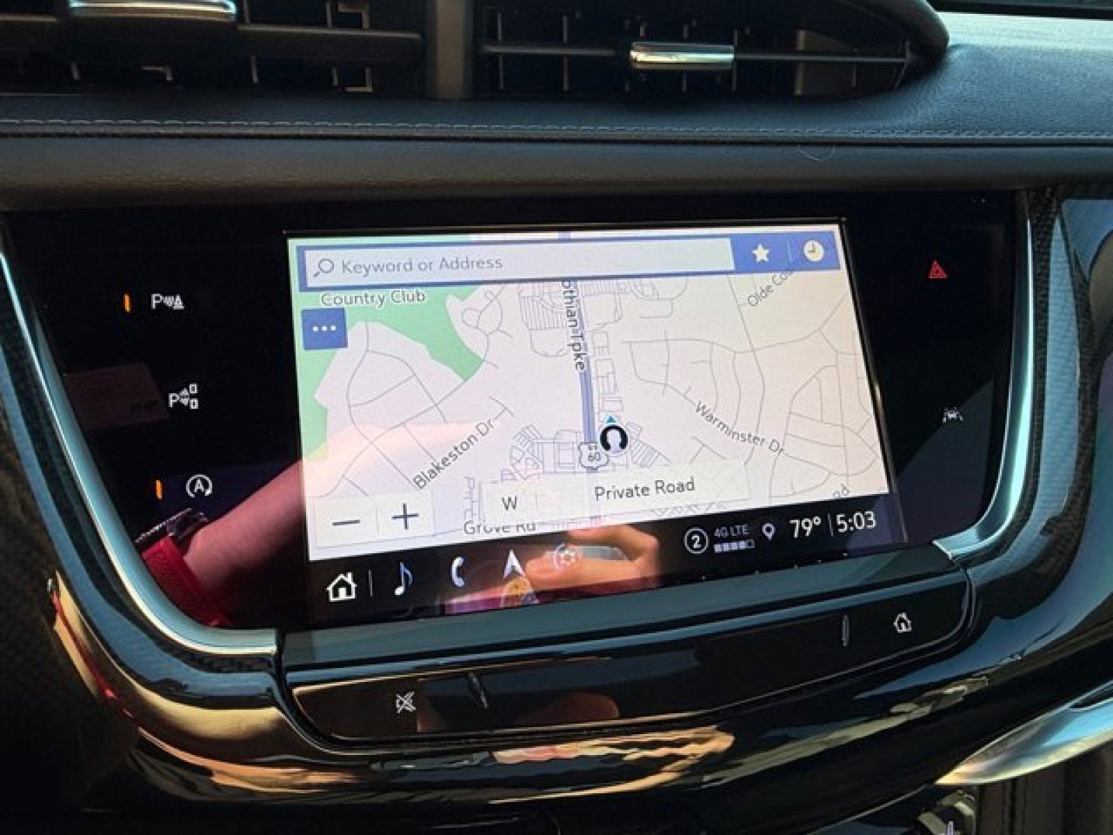 Used 2024 Cadillac XT6 Sport w/ LPO, Onyx Lite Package image 16
