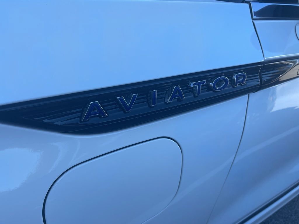 Used 2020 Lincoln Aviator Grand Touring w/ Equipment Group 301A image 8