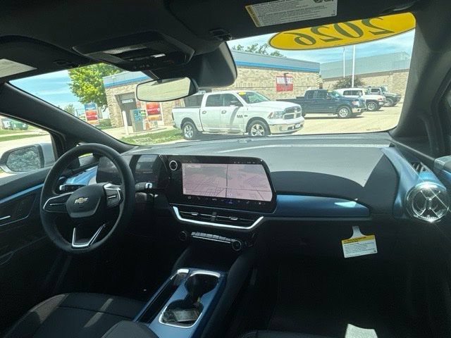 New 2026 Chevrolet Equinox EV LT AWD/4WD image 26