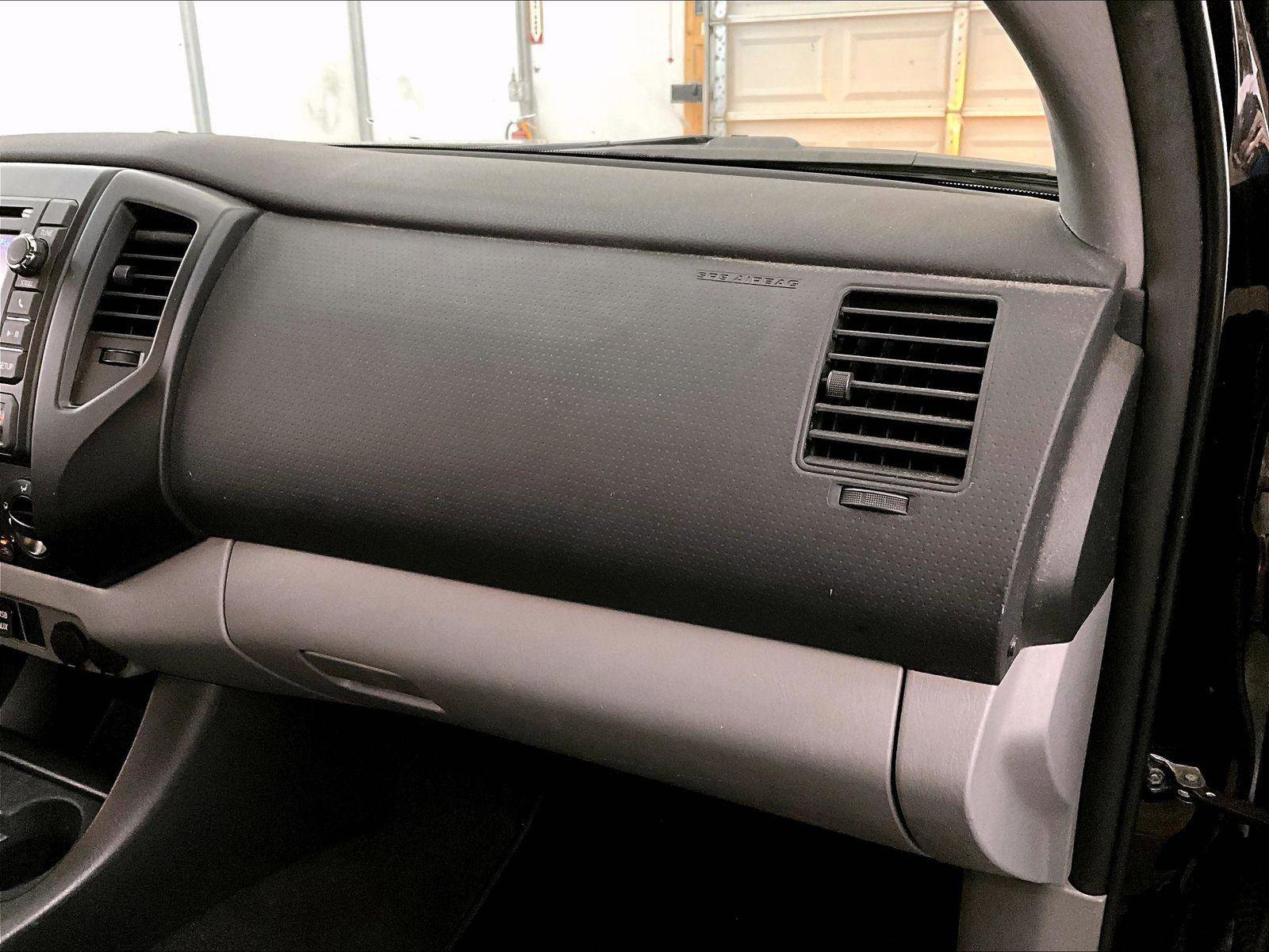 Used 2013 Toyota Tacoma 4x4 Regular Cab image 16
