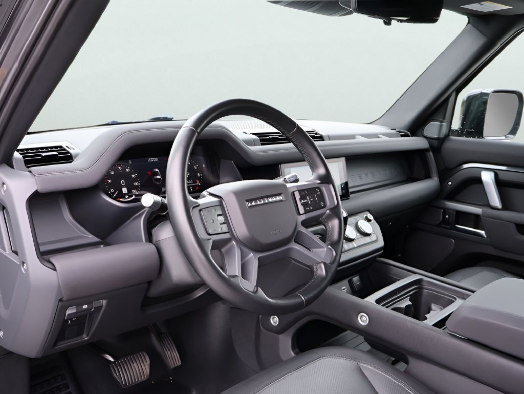 Used 2022 Land Rover Defender 90 X-Dynamic S AWD/4WD image 16