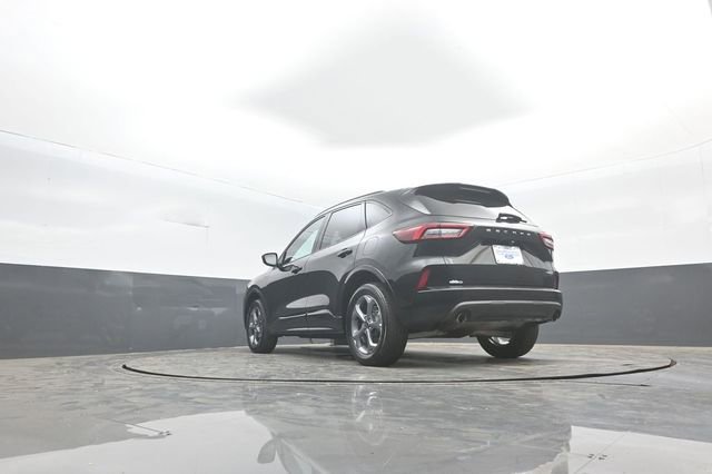 Used 2023 Ford Escape ST-Line AWD/4WD image 29
