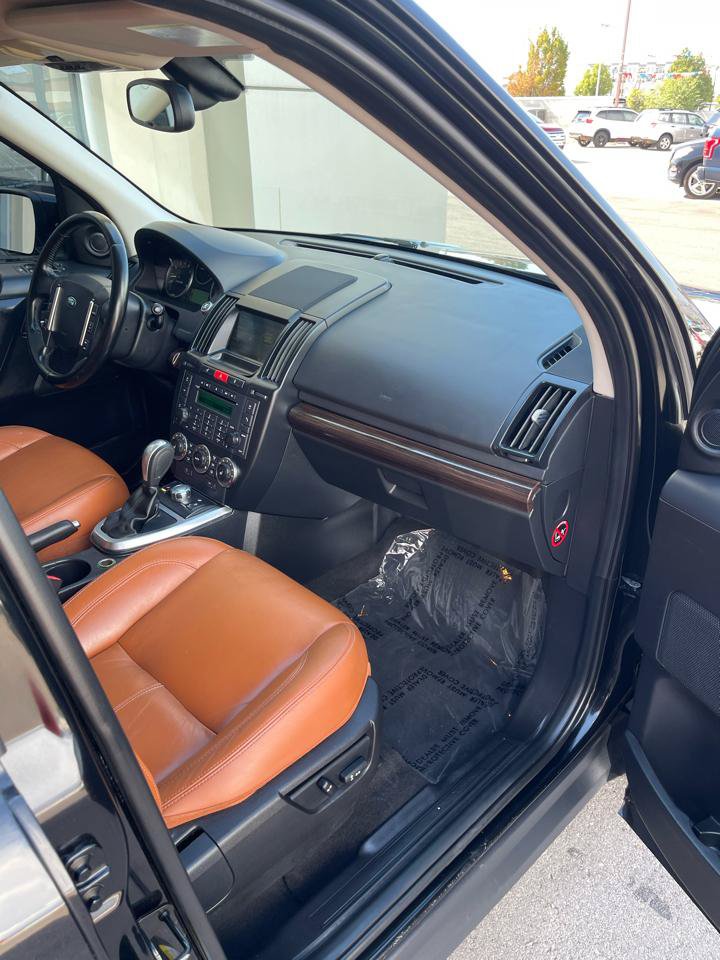 Used 2011 Land Rover LR2 HSE LUX AWD/4WD image 17