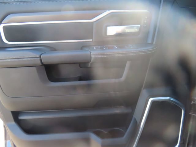 Used 2025 RAM 3500 Laramie AWD/4WD image 13