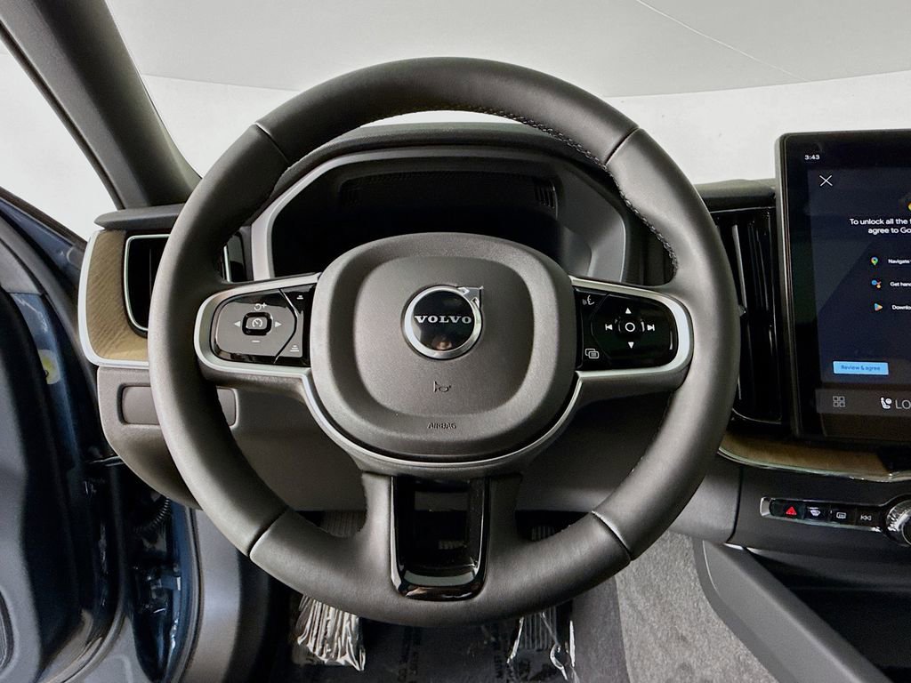 New 2026 Volvo XC60 B5 Core image 11