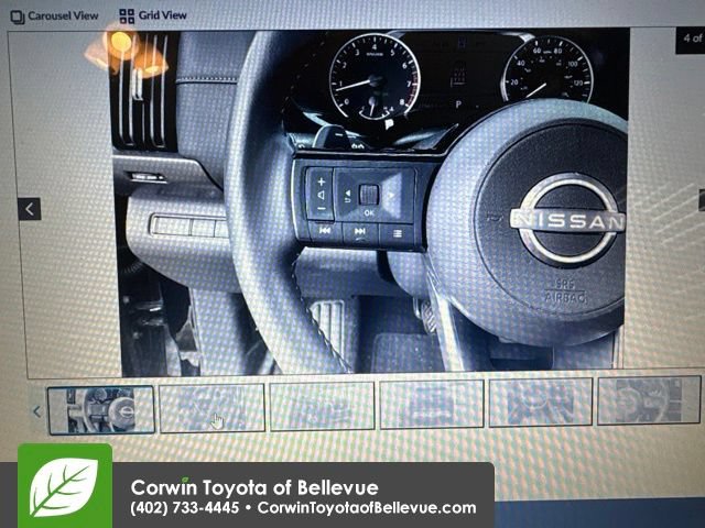 Used 2025 Nissan Pathfinder SL AWD/4WD image 4