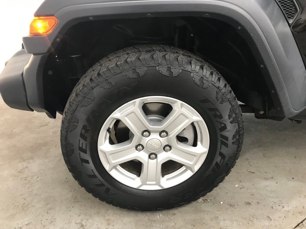 Used 2018 Jeep Wrangler Unlimited Sport S image 39