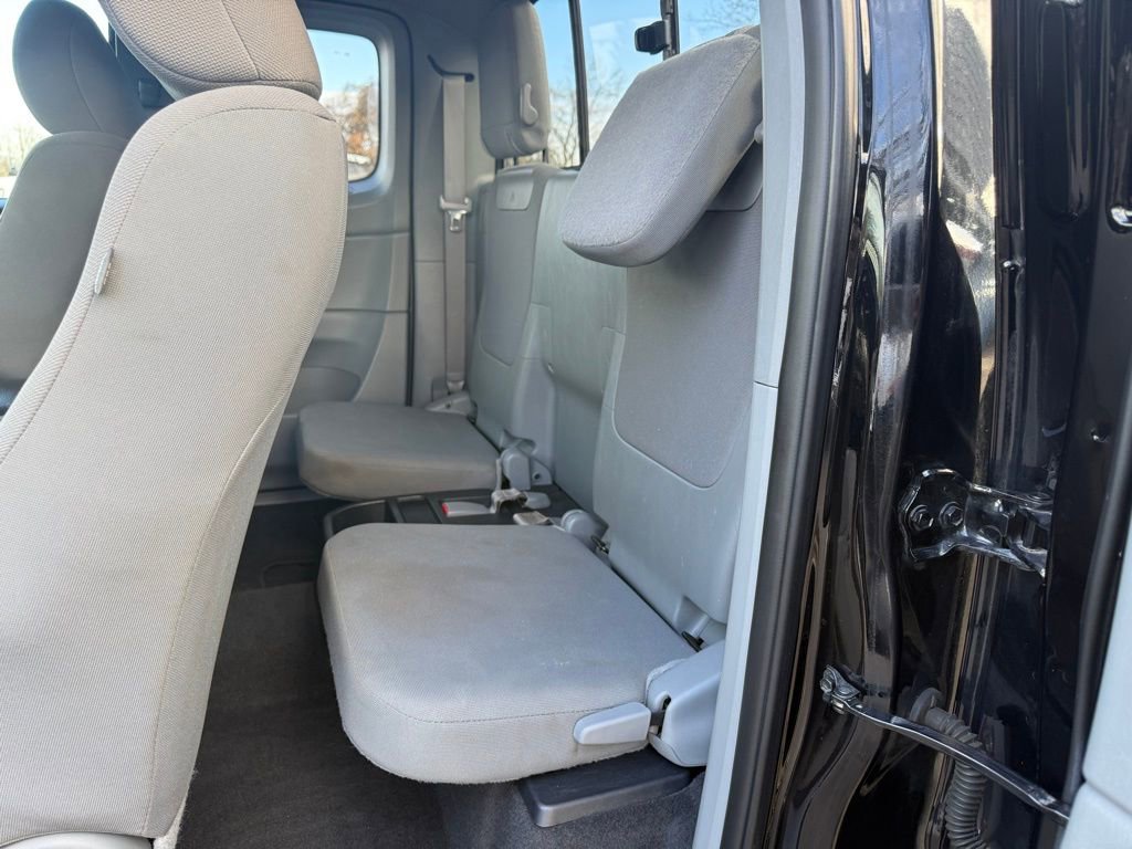 Used 2012 Toyota Tacoma 2WD Access Cab image 14