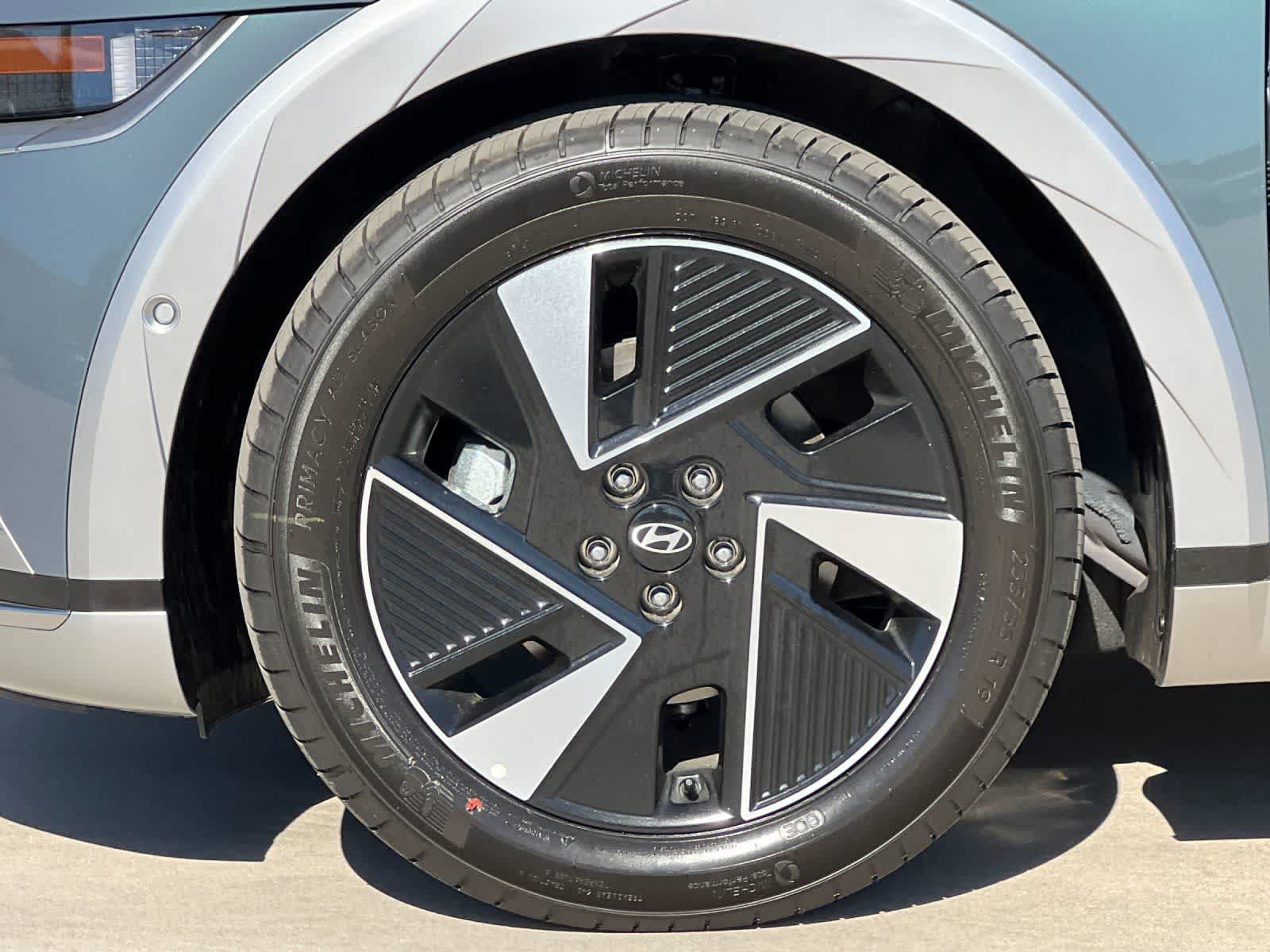 New 2026 Hyundai Ioniq 5 Limited RWD image 25