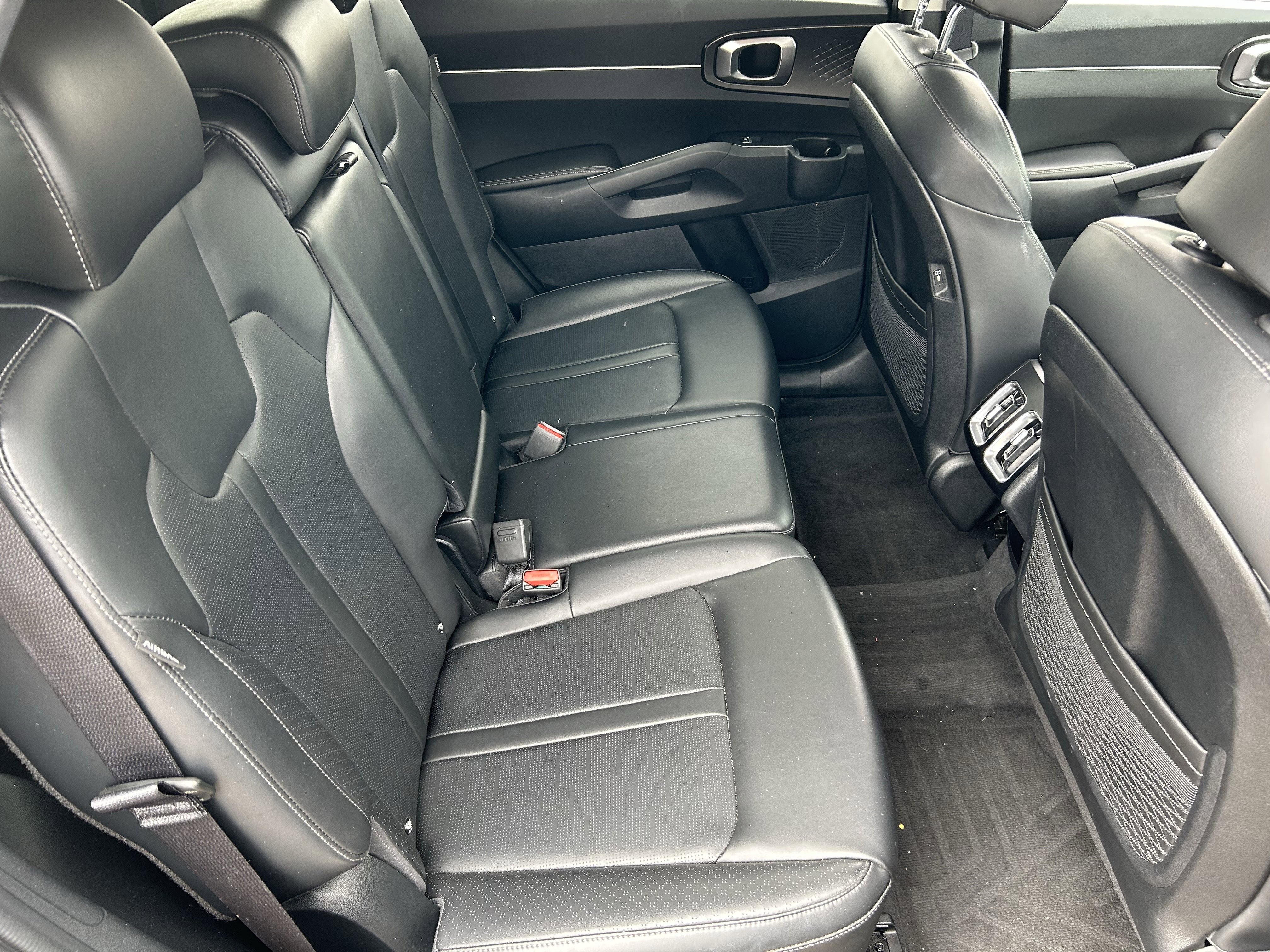 Certified 2024 Kia Sorento S image 12