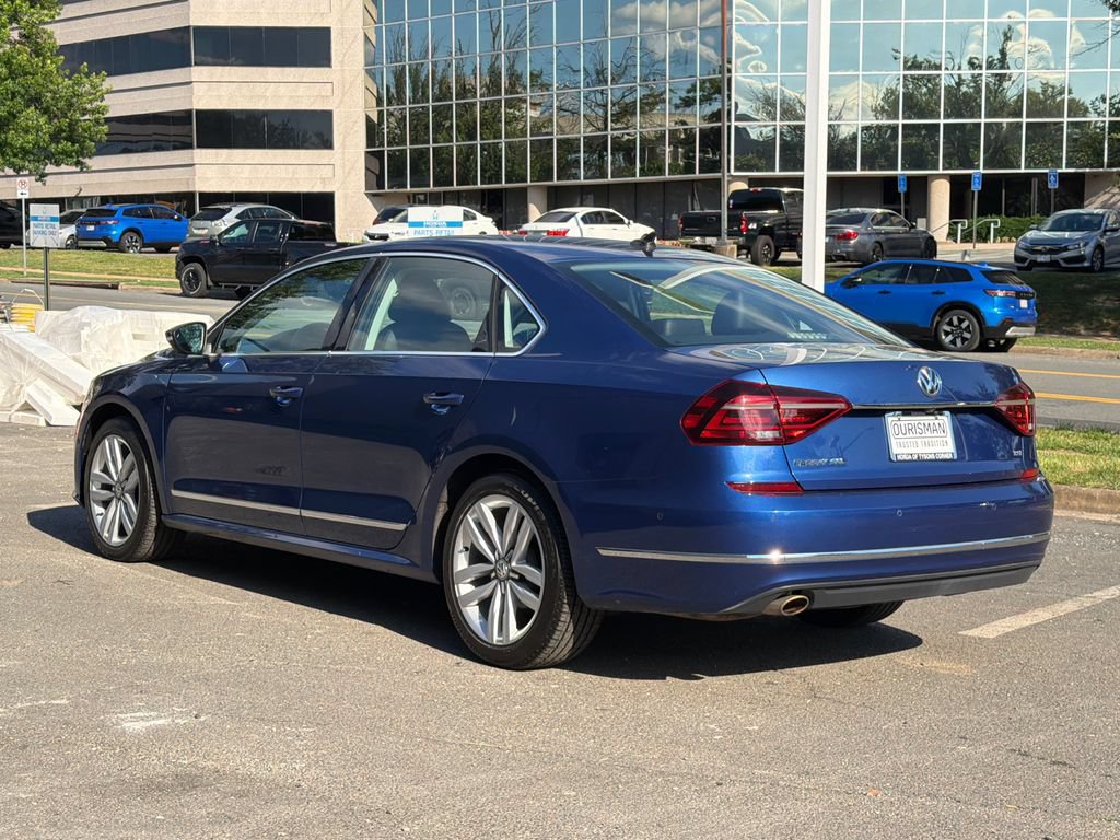 Used 2017 Volkswagen Passat 1.8T SEL Premium FWD image 6