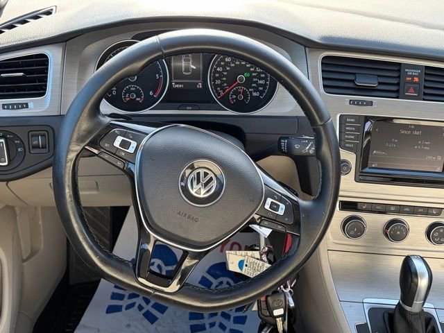 Used 2015 Volkswagen Golf TDI SE image 35