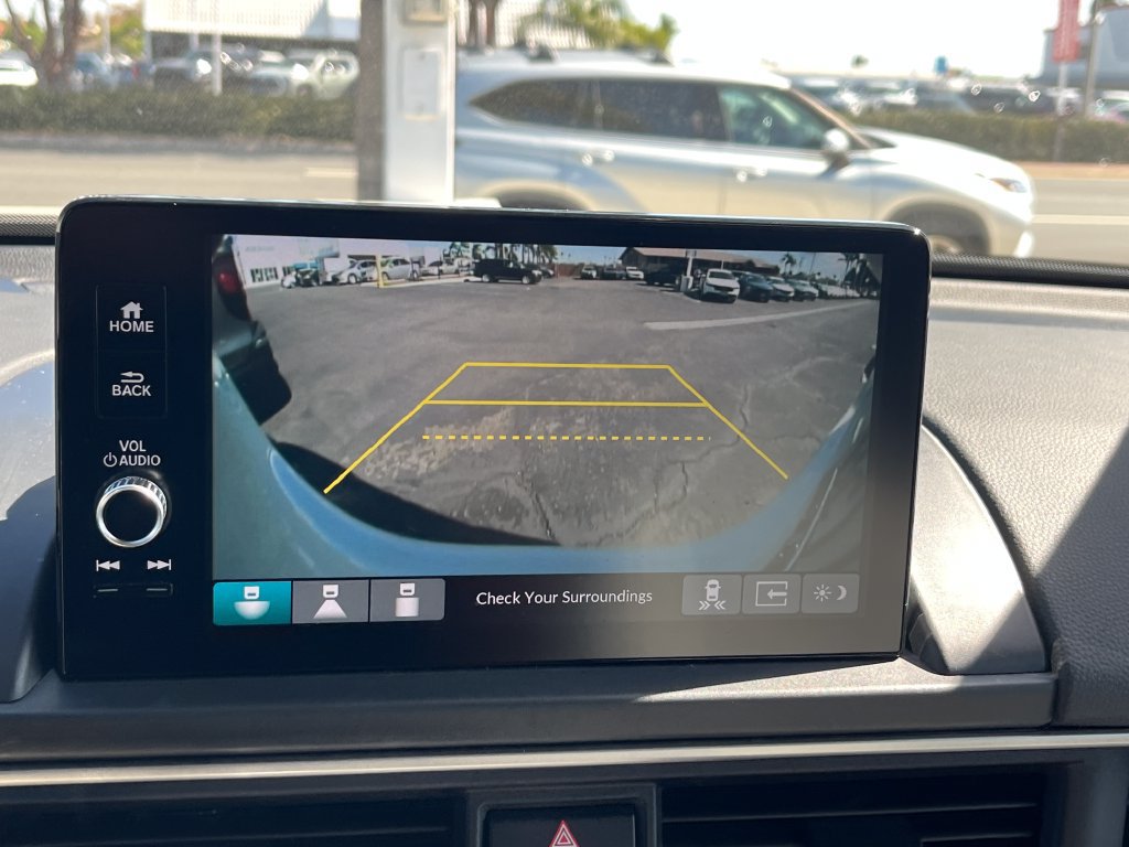 Used 2025 Honda Pilot EX-L image 16