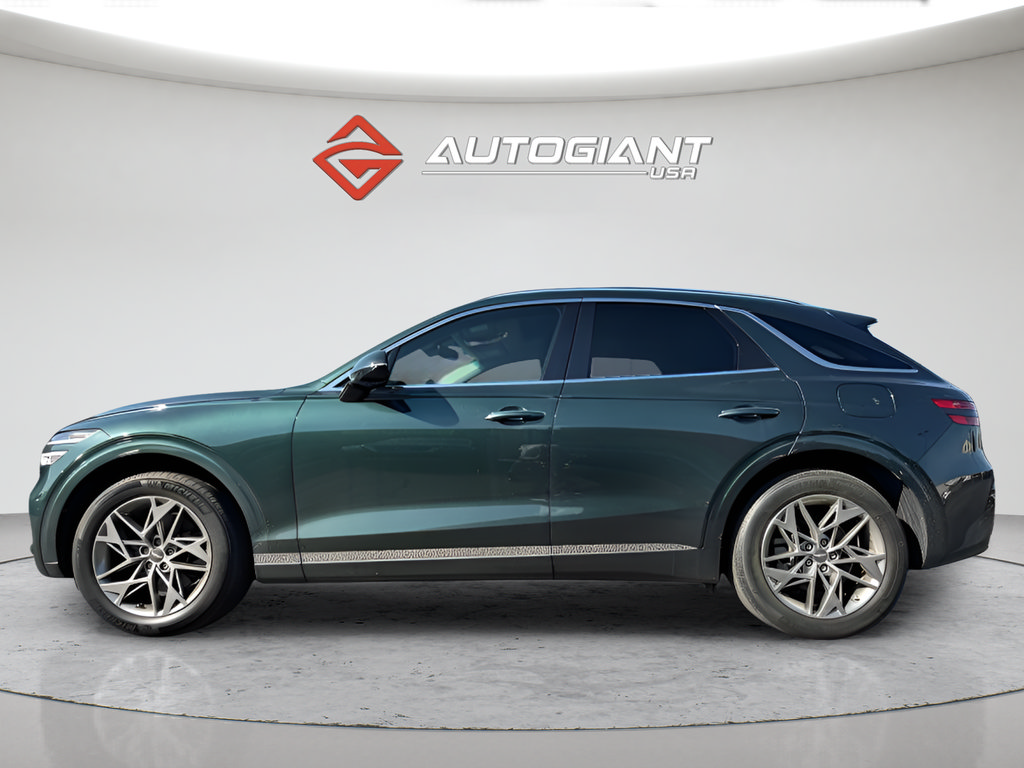Used 2022 Genesis GV70 2.5T w/ Select Package AWD/4WD image 3