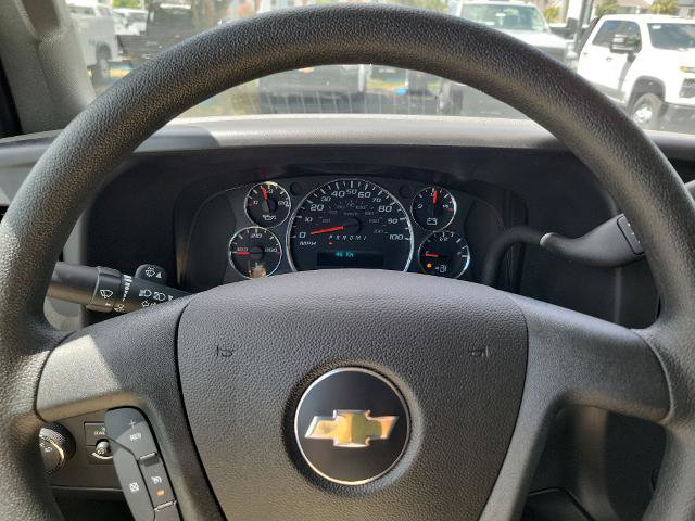 New 2025 Chevrolet Express 2500 Extended w/ Driver Convenience Package RWD image 21